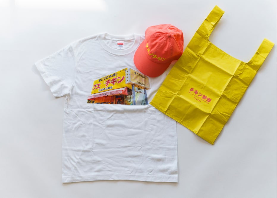 ブエノチキンTシャツ